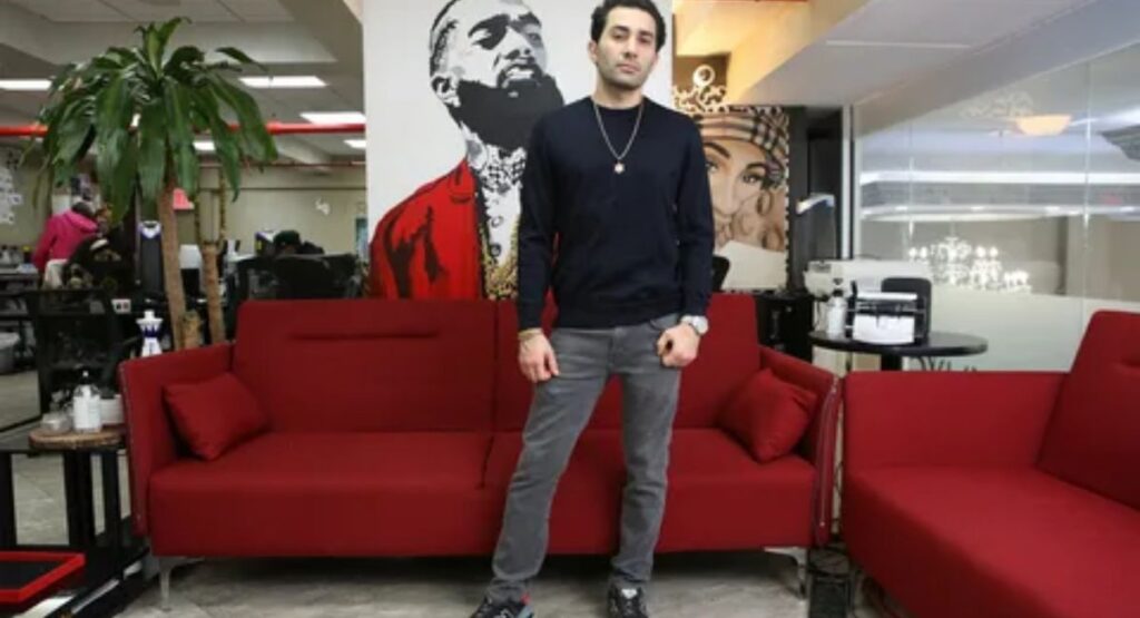 maksud agadjani Relationships